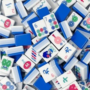 Oh my  Mahjong Lola Tile Set -new in box